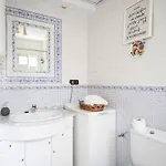 Semesterbostad Bright House With Patio By Conference Centre Granada