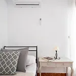 Bright House With Patio By Conference Centre Semesterbostad Granada
